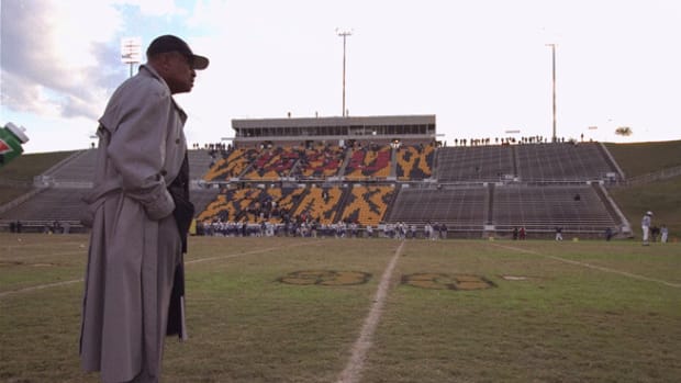 131018125333-eddie-robinson-grambling-single-image-cut.jpg